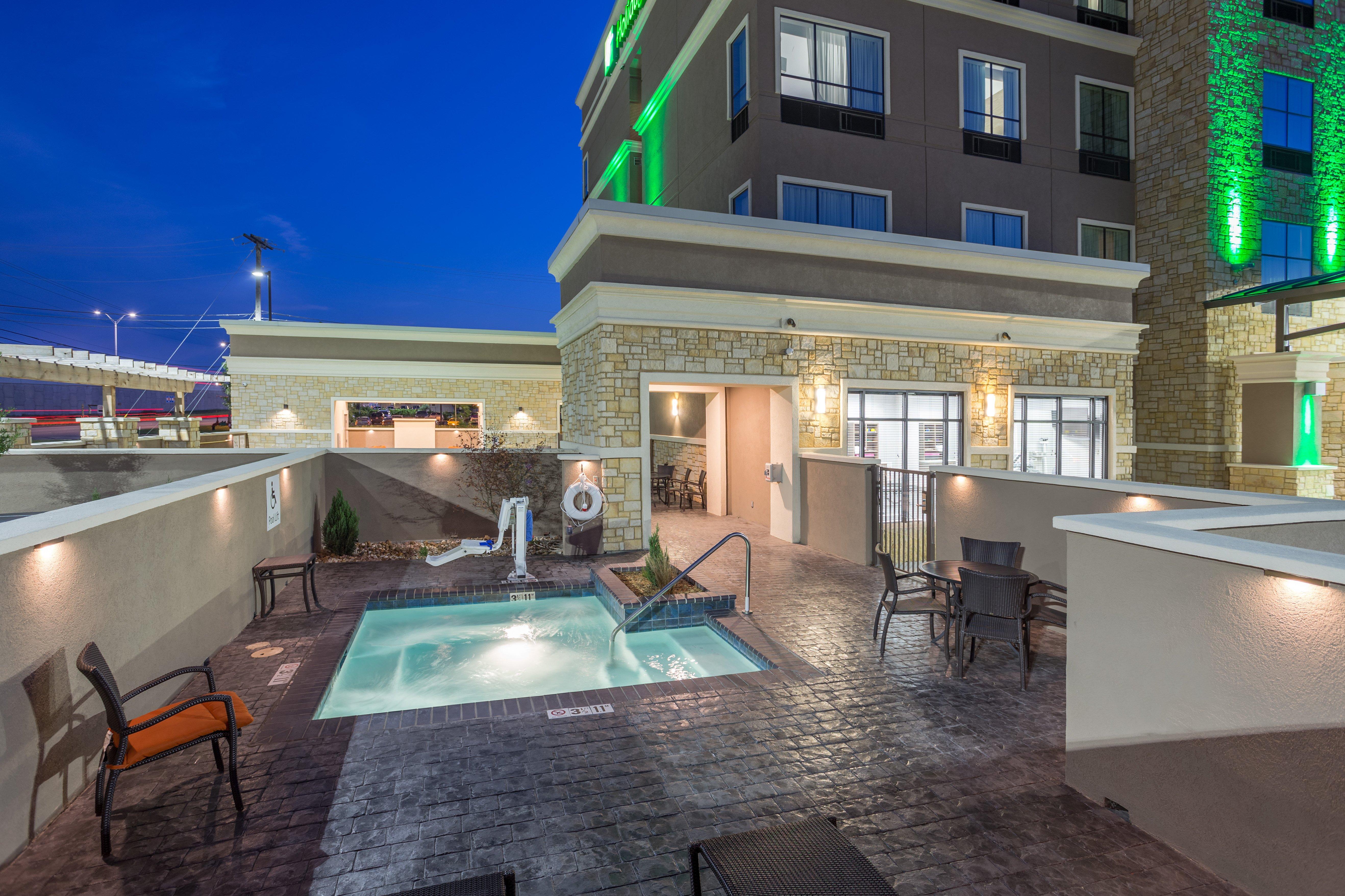 Holiday Inn San Marcos Convention Center By Ihg Exteriör bild